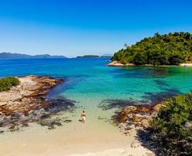 Imagem de um dia bonito e ensolarado em Angra dos Reis